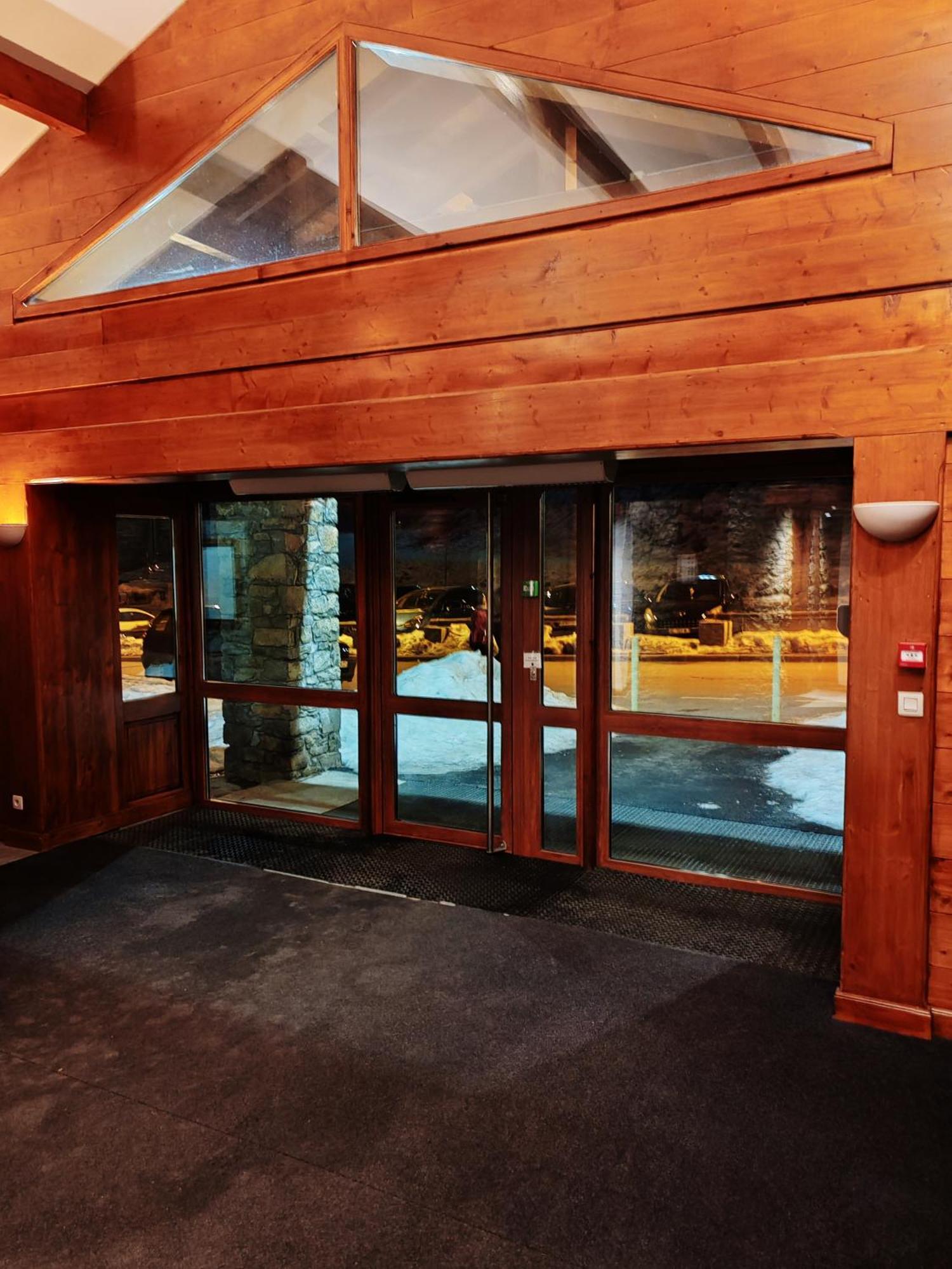 Joli Appart 4 Personnes Au Pied Des Pistes Balcon オルシエール エクステリア 写真